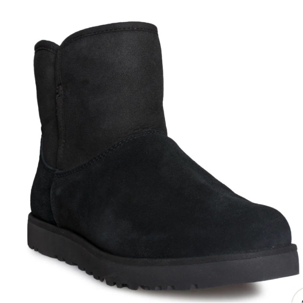 UGG Black Shearling-Lined Short Boot UGG CORY BLACK BOOTS - WOMEN'S Sz  8.5